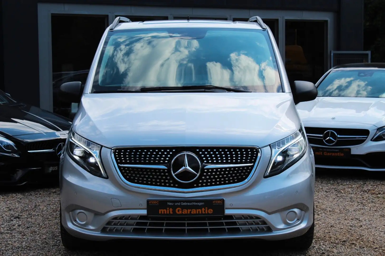 Mercedes-Benz V 250 d Tourer 119 CDI Pro kompakt 9-G LED 8-SITZ Silber - 2