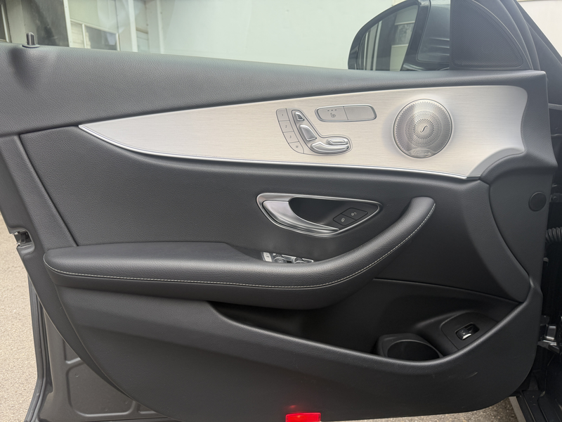 Mercedes-Benz E 400 D Avantgarde 4M LED ACC Airmatic AHK 360° — photo 11