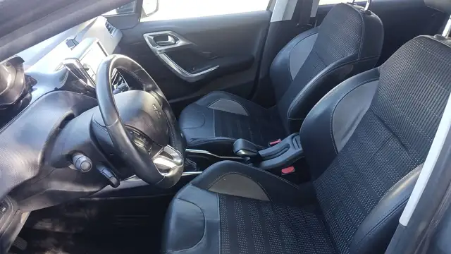Peugeot 2008 view 25