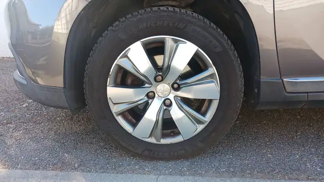 Peugeot 2008 view 18