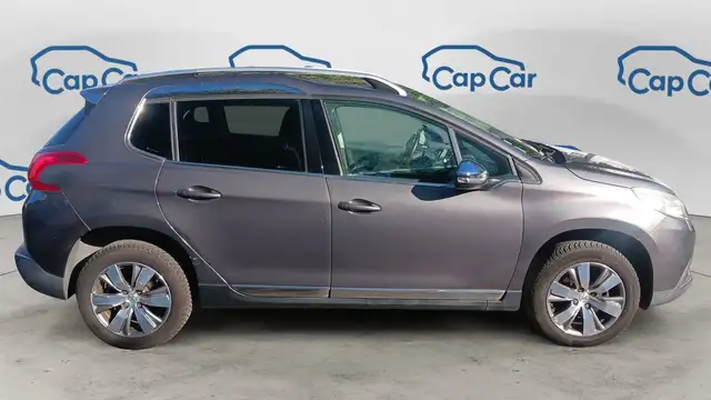 Peugeot 2008 view 4