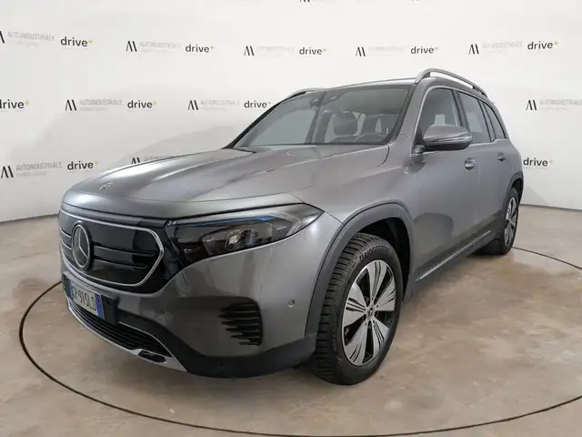 Mercedes-Benz EQB 250 + Sport Plus