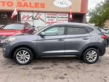 Blue 2016 Hyundai Tucson SUV / Crossover  Automatic