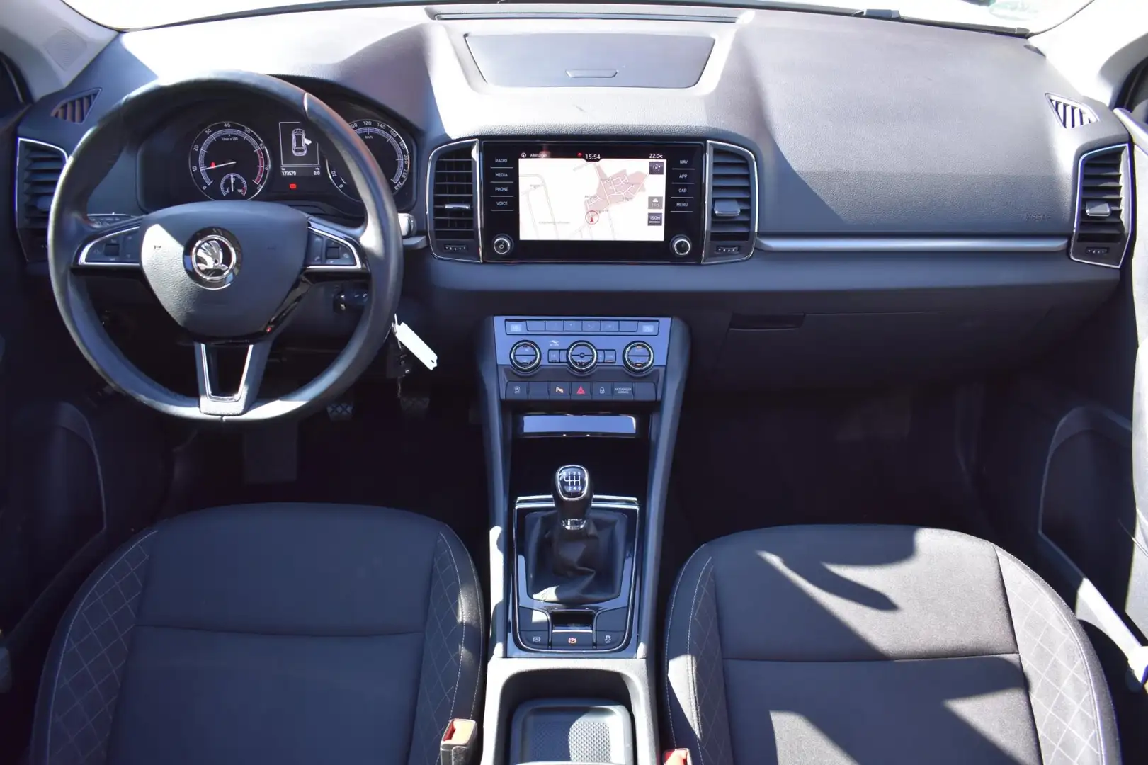 Skoda Karoq 1.0 TSI Ambition Business '18 Pano Clima Cruise Na Wit - 2
