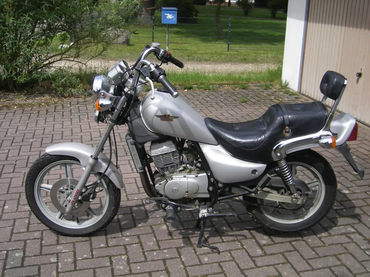 Hyosung Cruise II Silber - 2