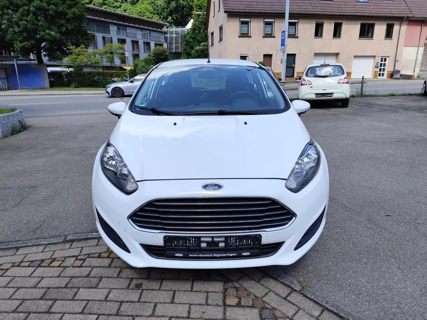 Ford Fiesta 1.3  TüV Neu Weiß - 2