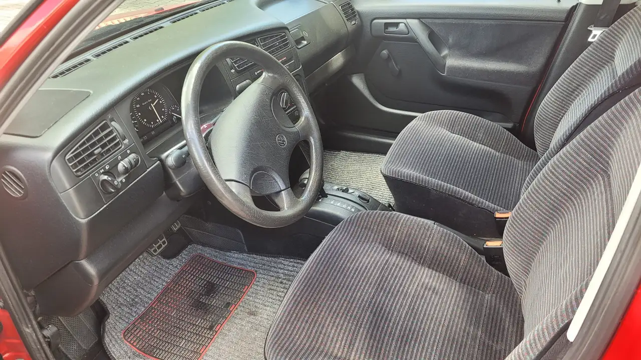 Volkswagen Golf 1.8 GL, foto 1
