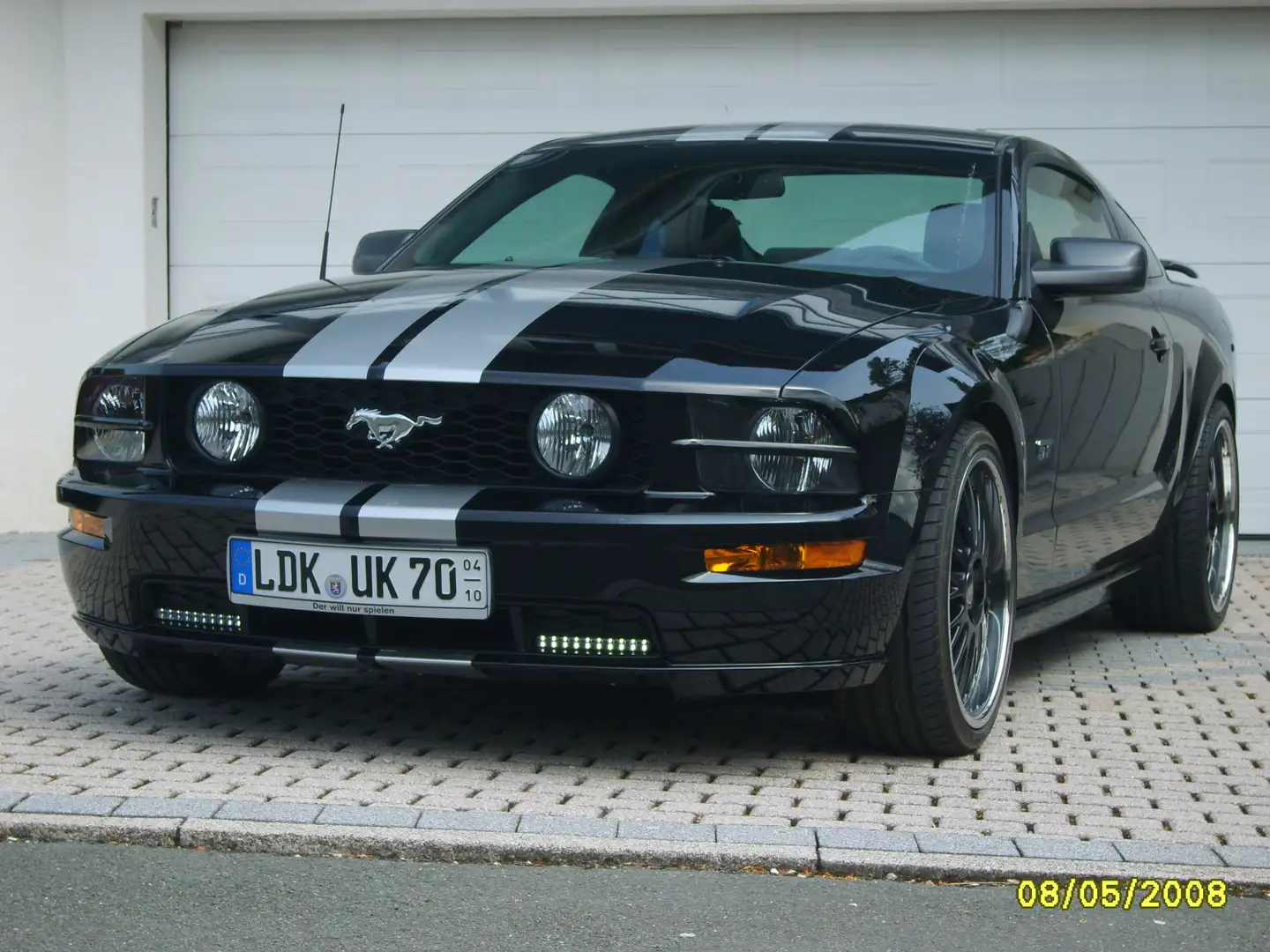 Ford Mustang GT Чорний - 1