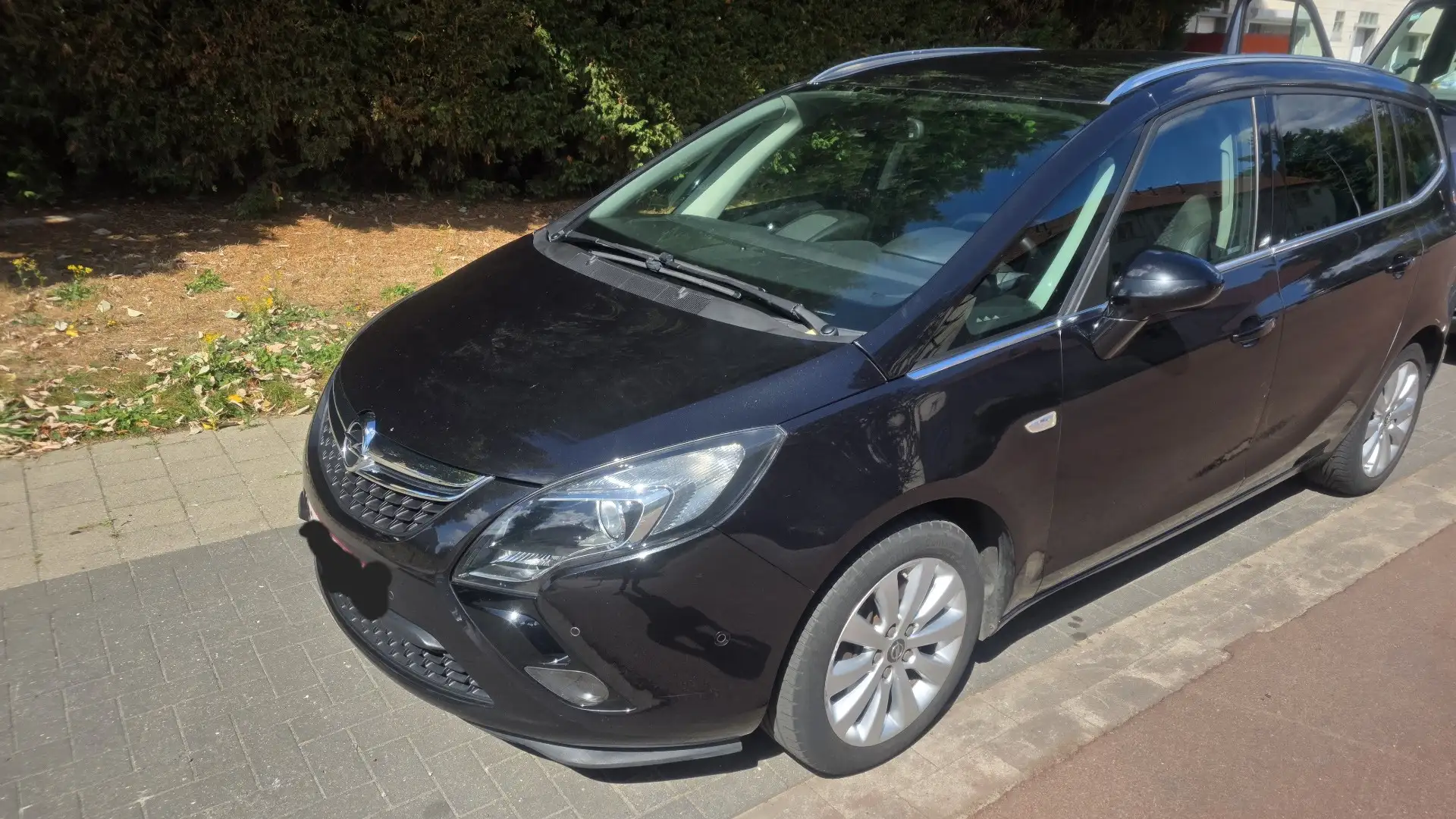 Opel Zafira Tourer 1.6 CDTI ecoFLEX  7plaatsen Zwart - 1