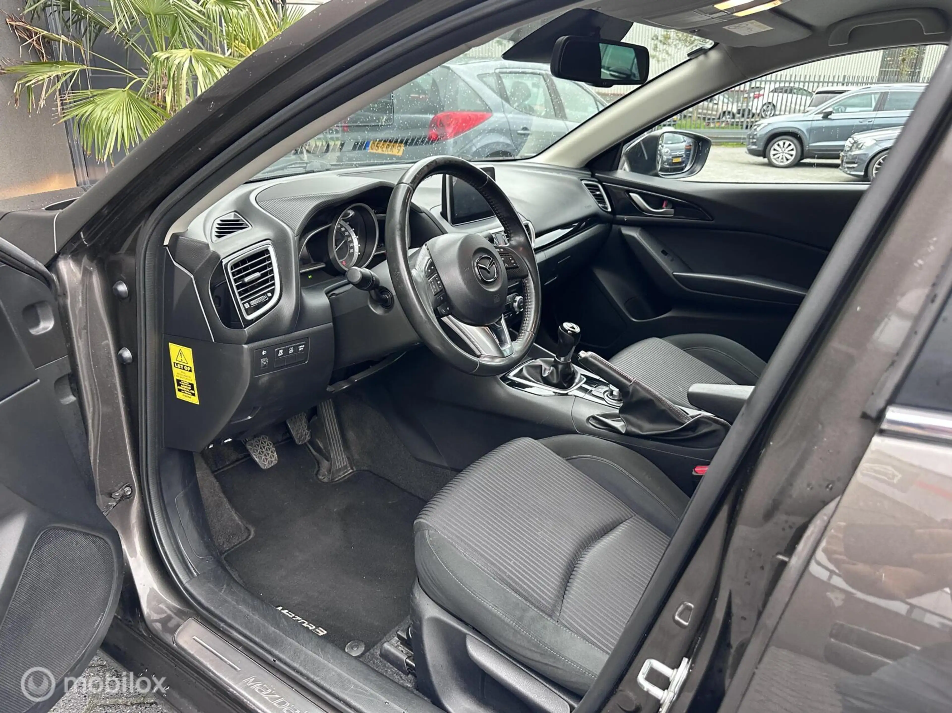 Mazda 3 2.0 SkyLease | CarPlay | Camera | Navi | Cruise | — photo 10
