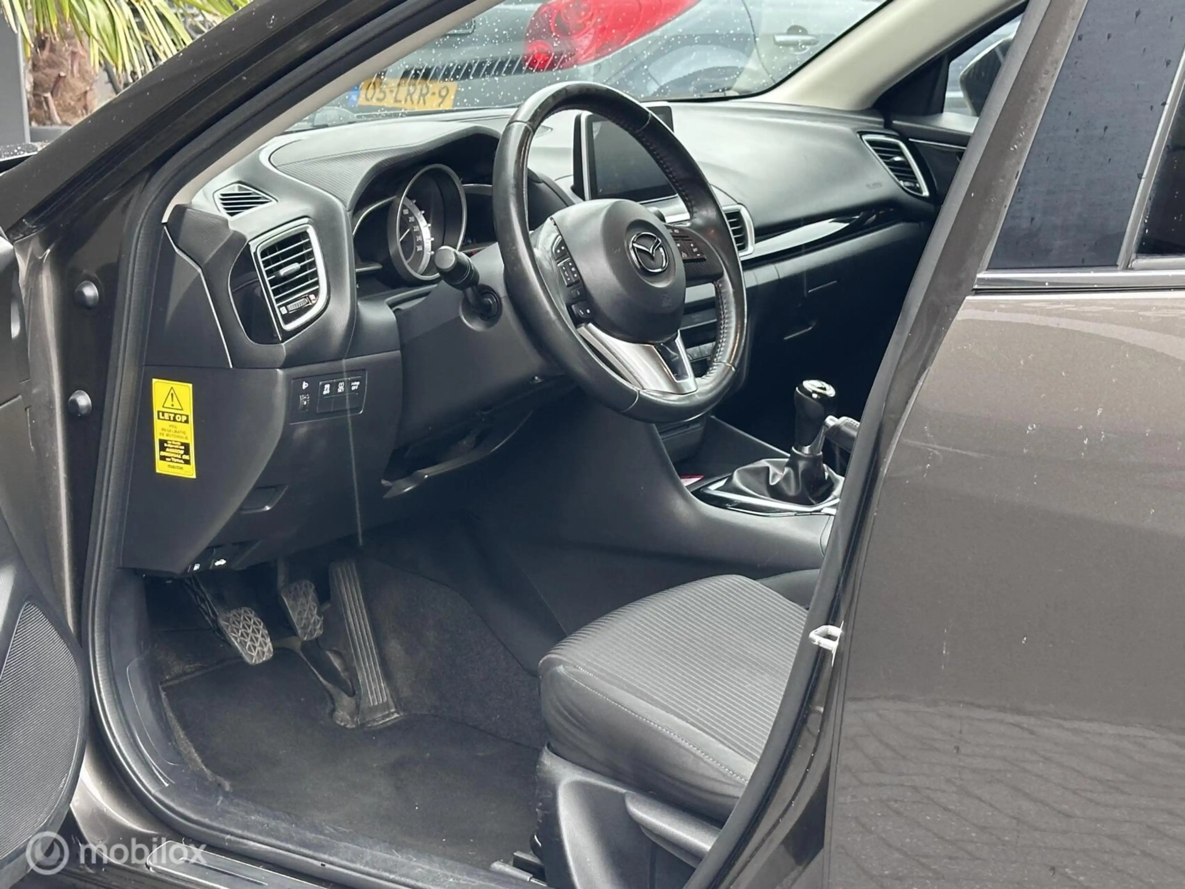 Mazda 3 2.0 SkyLease | CarPlay | Camera | Navi | Cruise | — photo 11