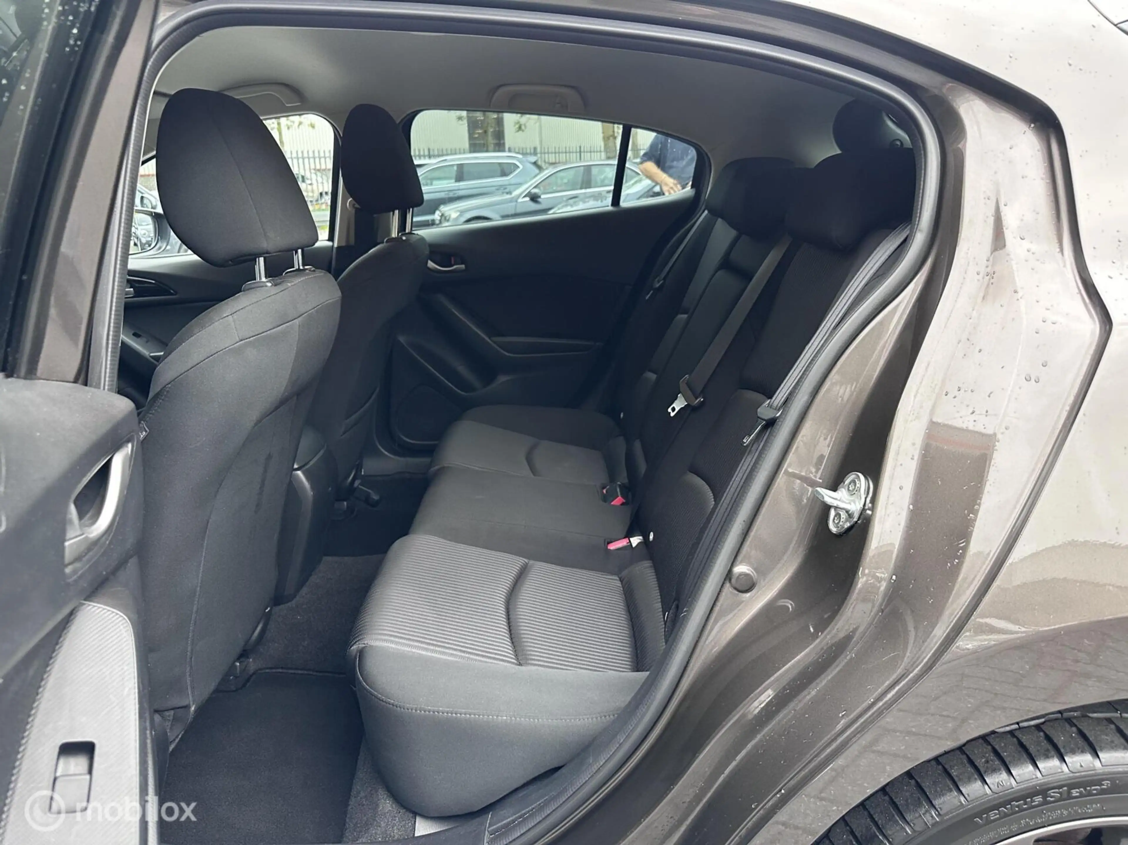 Mazda 3 2.0 SkyLease | CarPlay | Camera | Navi | Cruise | — photo 12