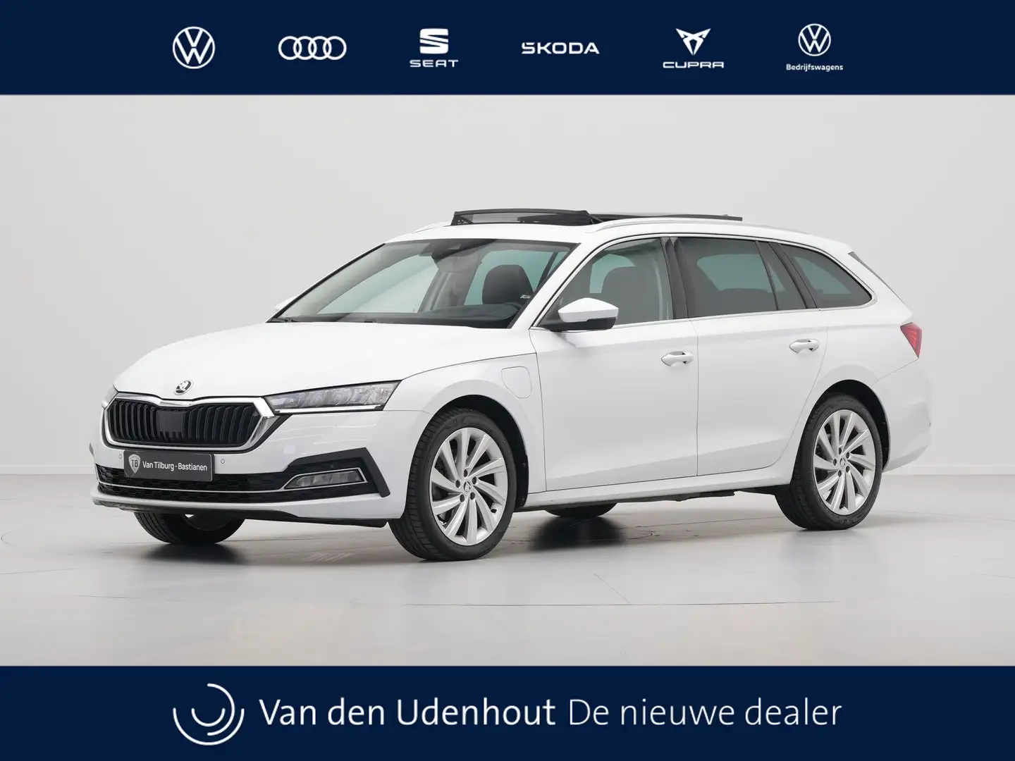Skoda Octavia Combi 1.4 TSI iV 218pk PHEV Style Trekhaak Panoram Wit - 1