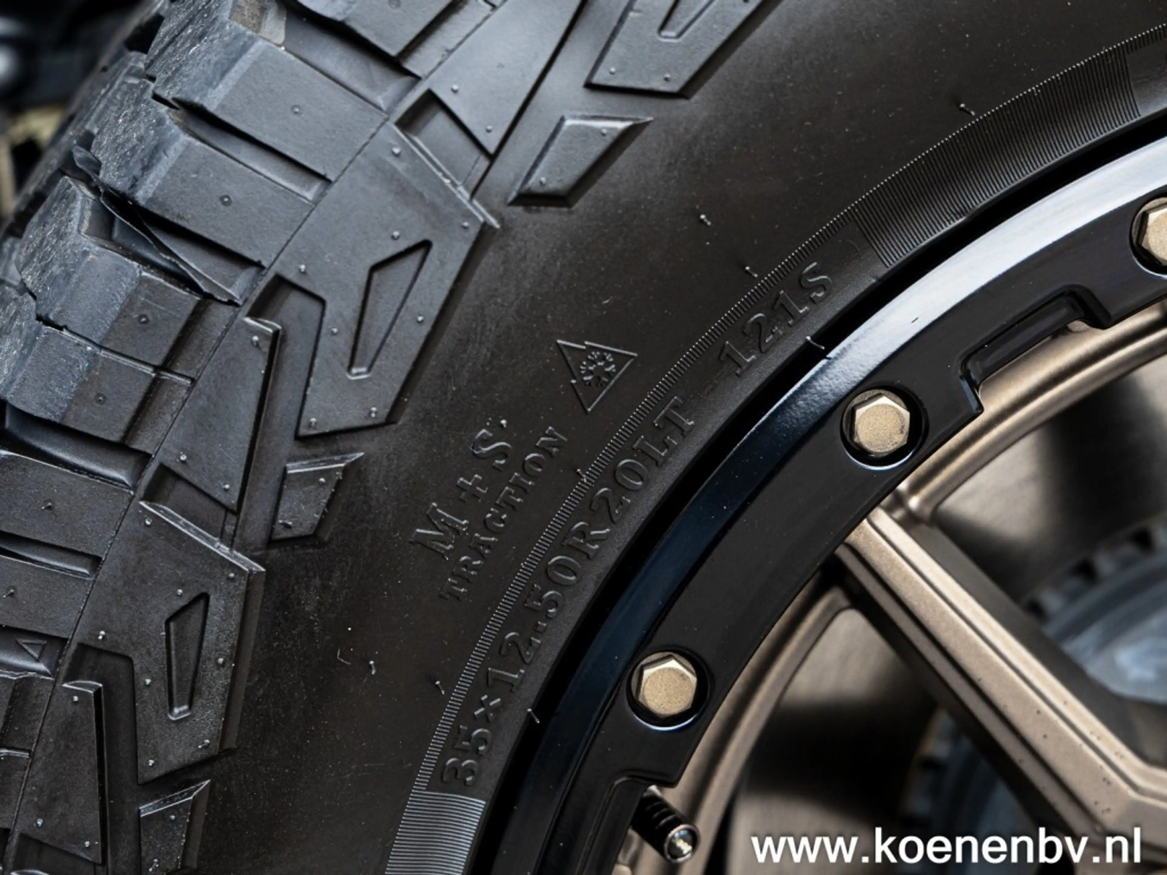Jeep Wrangler 4XE 380 SAHARA 4x4 Automaat FUEL LM / BESTOP SUNRI — photo 17