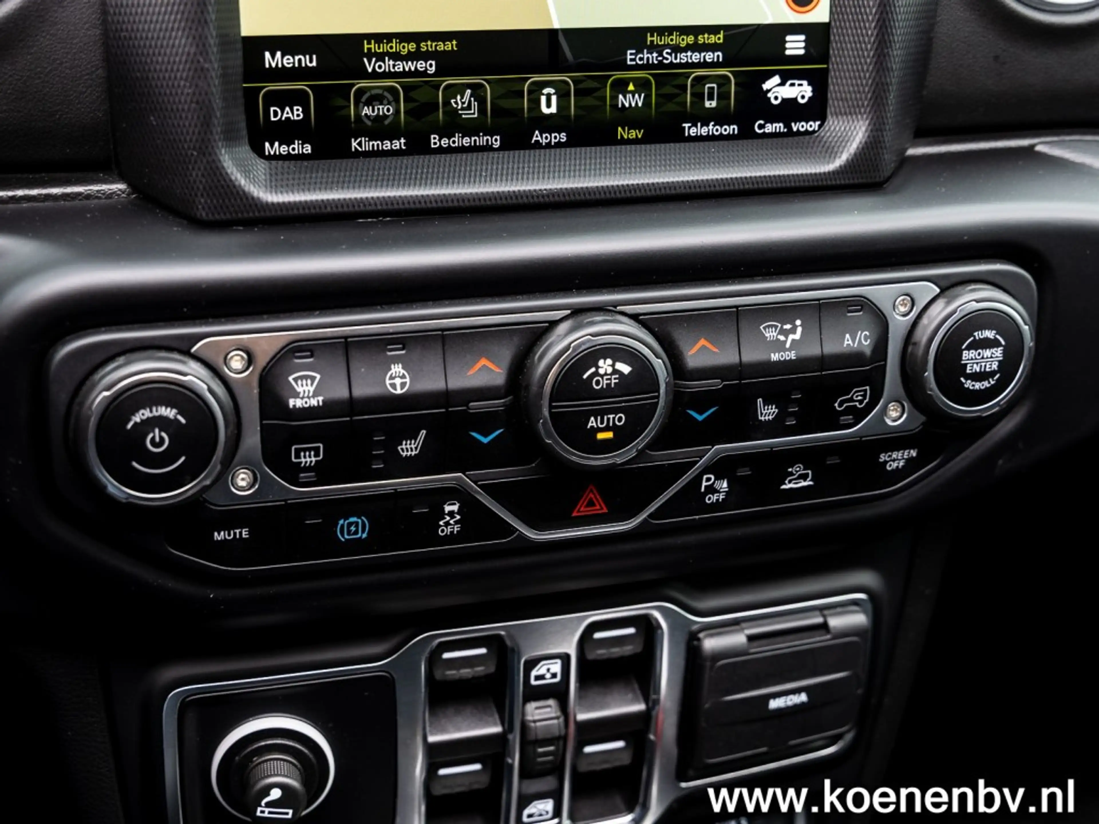 Jeep Wrangler 4XE 380 SAHARA 4x4 Automaat FUEL LM / BESTOP SUNRI — photo 38