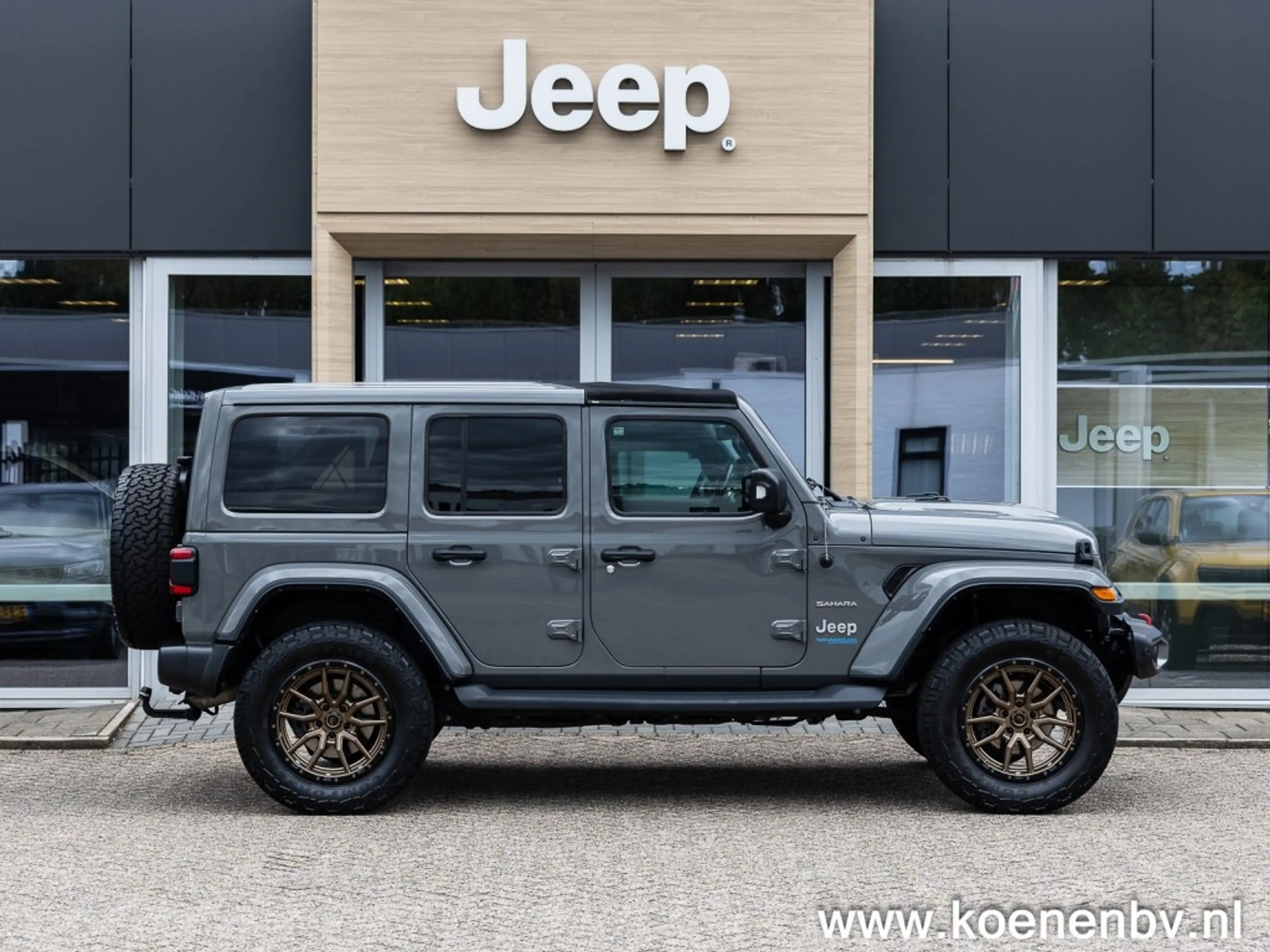 Jeep Wrangler 4XE 380 SAHARA 4x4 Automaat FUEL LM / BESTOP SUNRI — photo 7