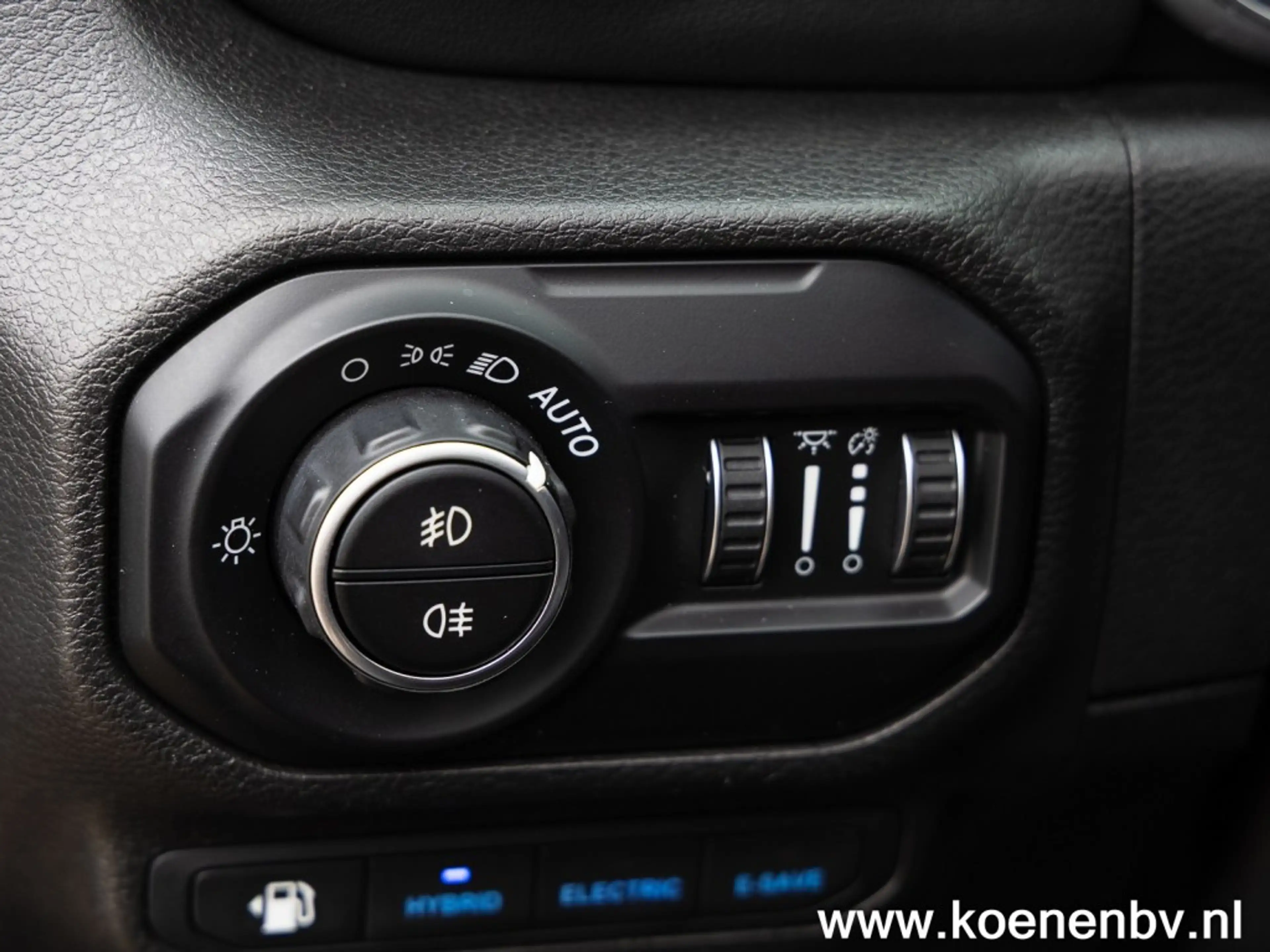 Jeep Wrangler 4XE 380 SAHARA 4x4 Automaat FUEL LM / BESTOP SUNRI — photo 41