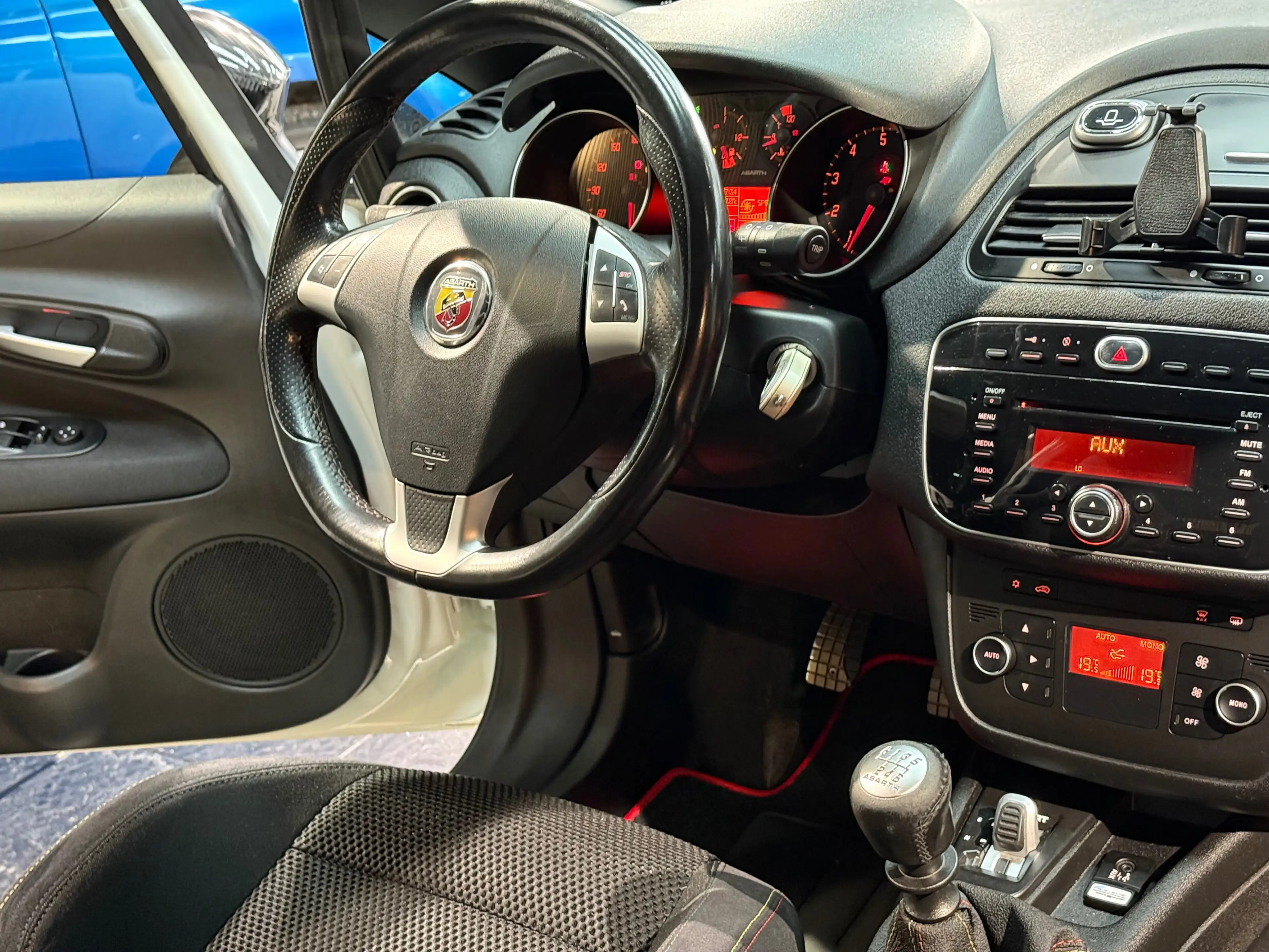 Fiat Punto 1.4i MultiAir Abarth *GARANTIE 1 AN* — photo 9