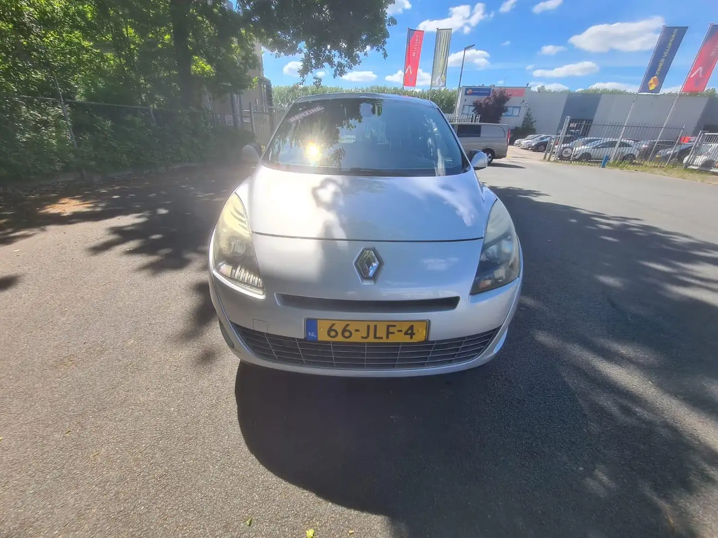 Renault Grand Scenic 1.4 TCe Dynamique LEUKE AUTO RIJDT EN SCHAKELT GOE Grijs - 2