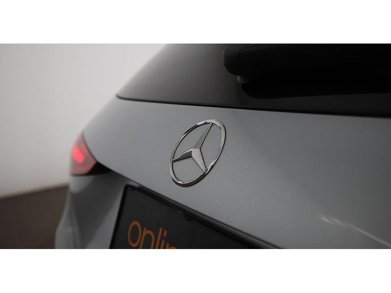 Mercedes-Benz C 220 d Avantgarde Aut LED AHK RADAR LEDER NAVI — photo 8