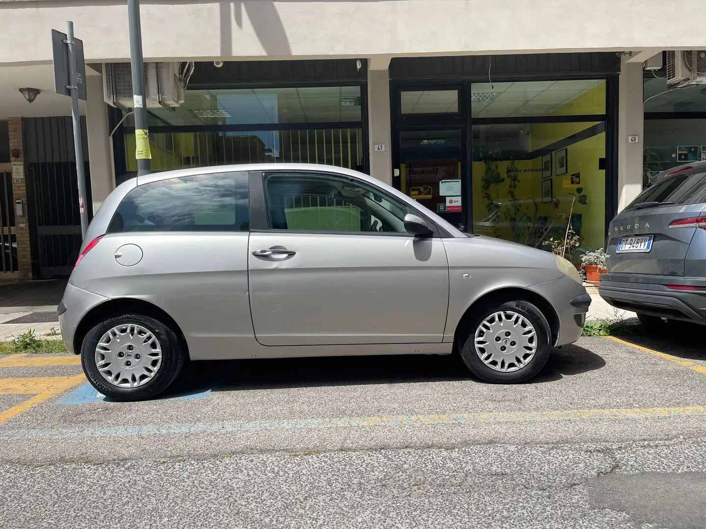 Lancia Ypsilon Ypsilon 1.2 8v Argent - 2