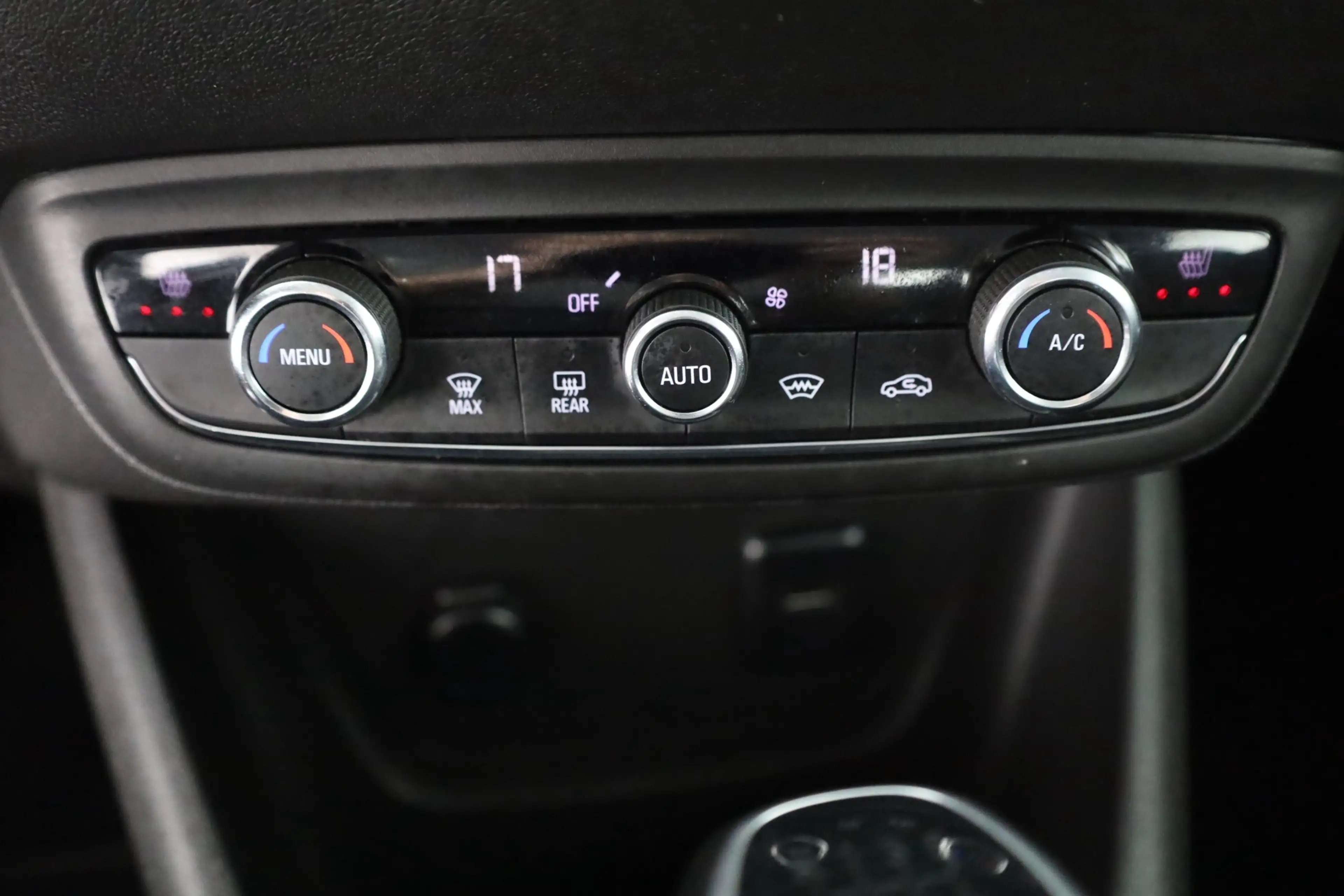 Opel Crossland 1.2 Turbo Elegance LED Sitzheizung DAB — photo 12