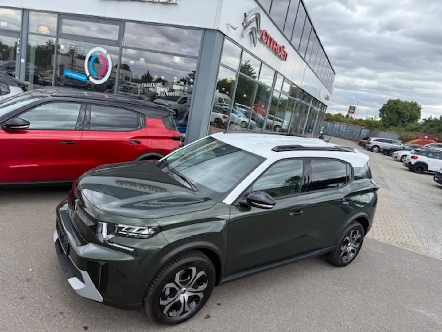 Citroen C3 Aircross Pure Tech 100 Plus Verde - 1