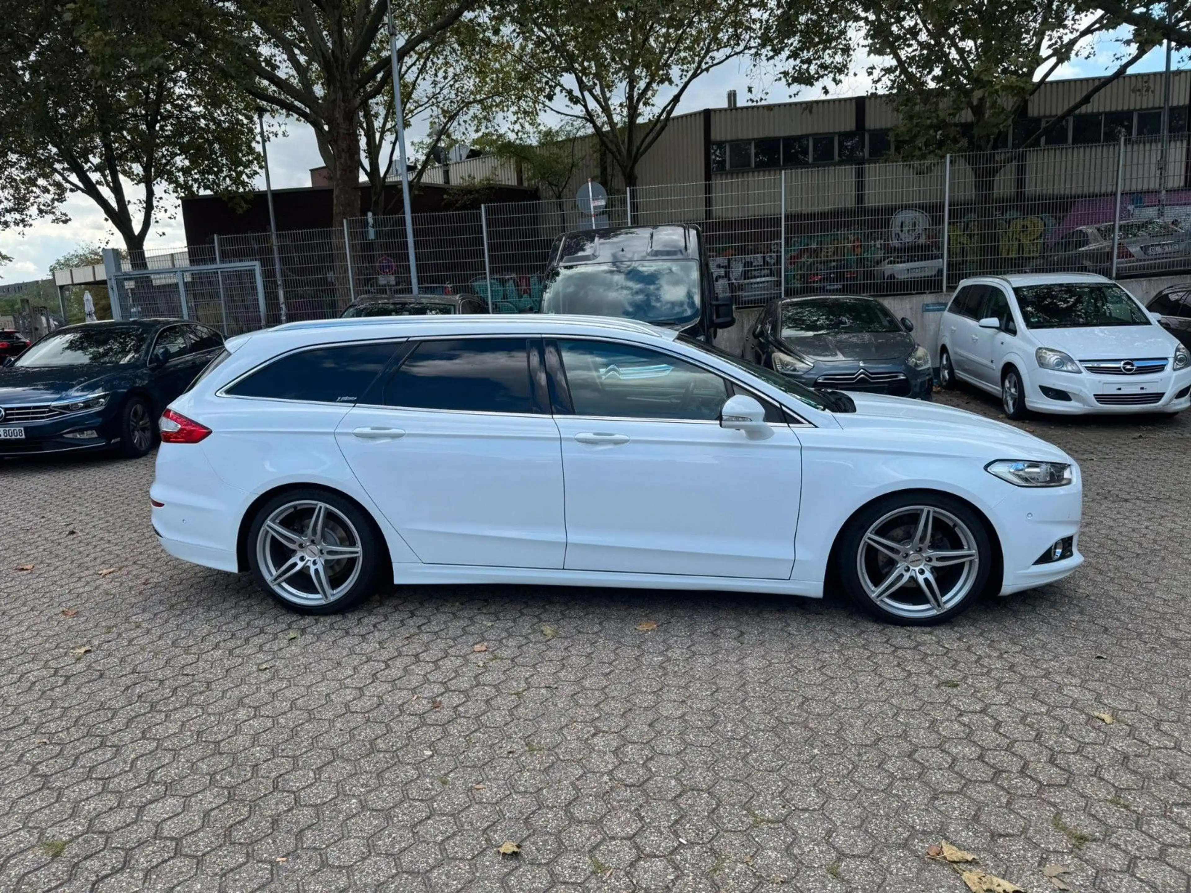 Ford Mondeo Turnier 2.0 TDCi  Titanium Automatik — photo 7