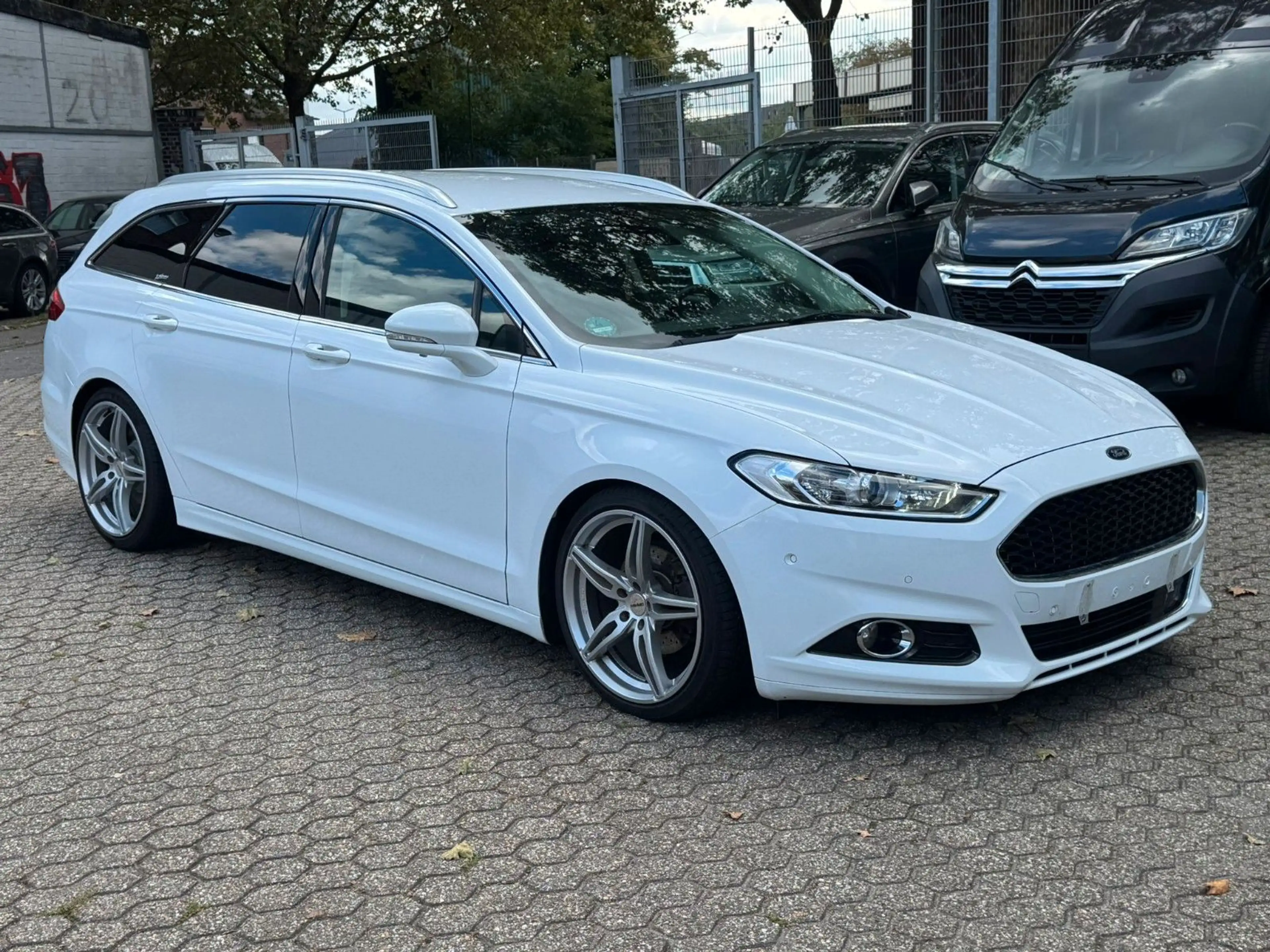 Ford Mondeo Turnier 2.0 TDCi  Titanium Automatik — photo 8