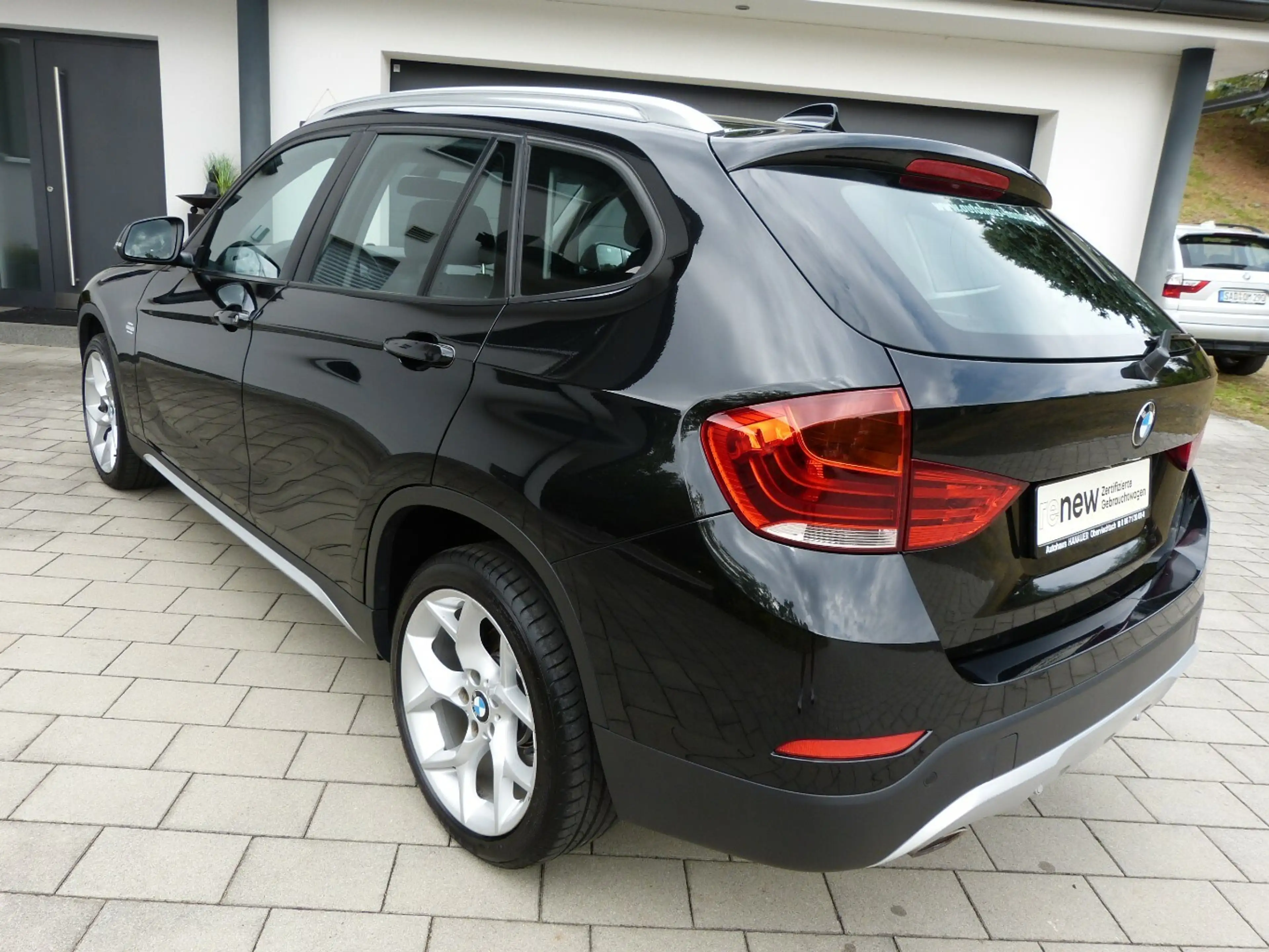 BMW X1 xDrive 18 d xLine [ALLRAD] — photo 6