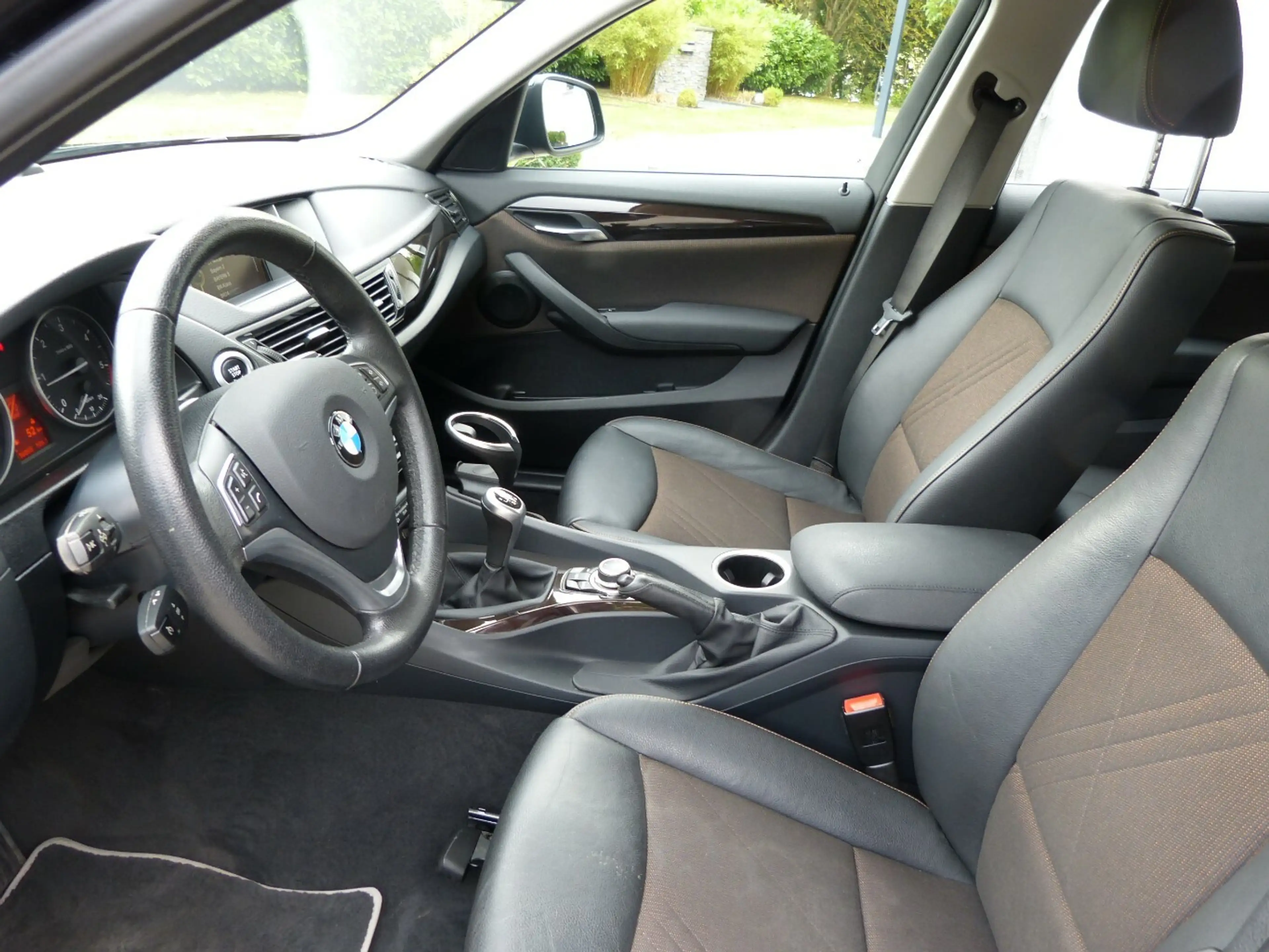 BMW X1 xDrive 18 d xLine [ALLRAD] — photo 10