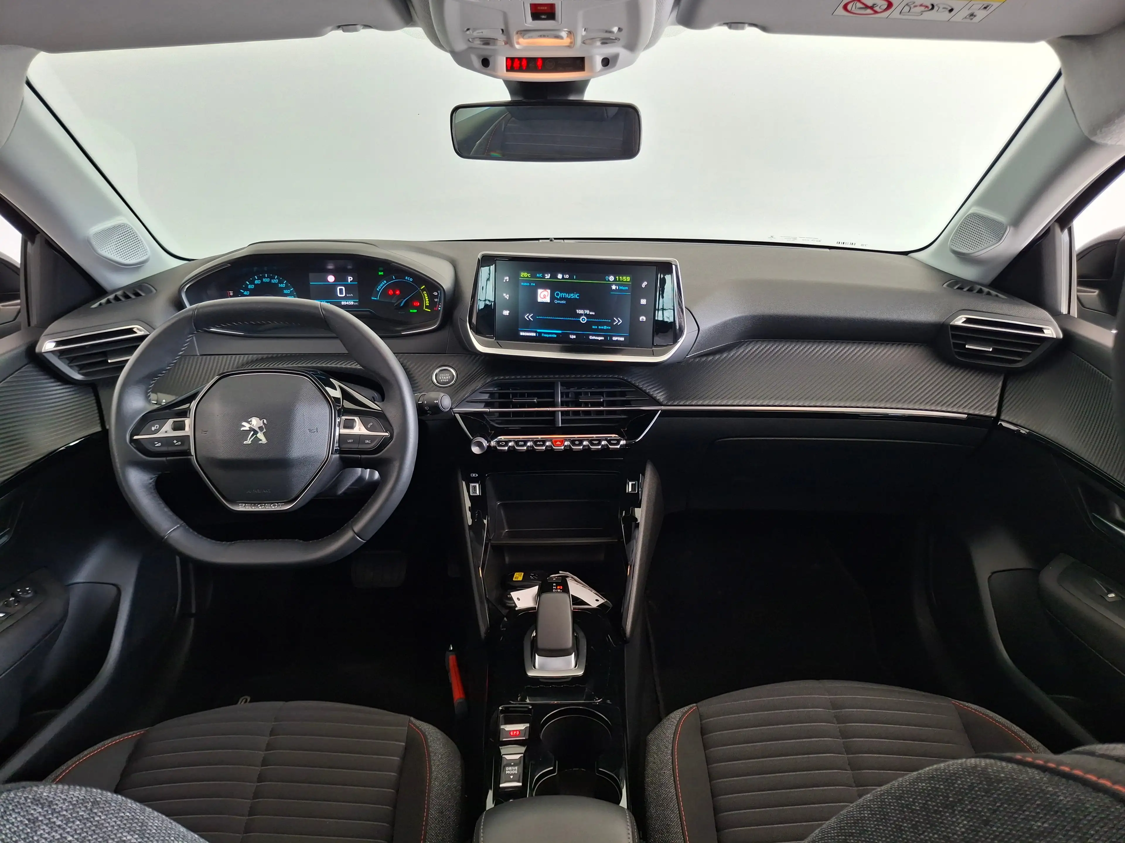 Peugeot e-208 EV Active Pack 50 kWh SOH 92,6% PDC CARPLAY ECC — photo 5