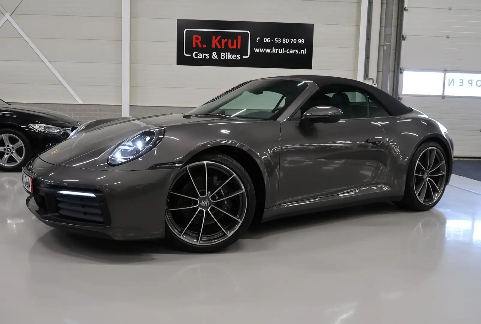 Porsche 992 Cabrio 3.0 Carrera 992 Bose 360 Camera Sportuitlaa Grau - 2