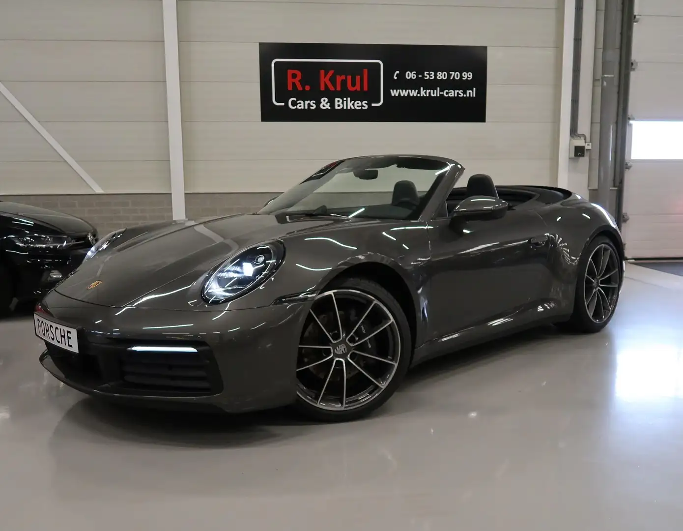 Porsche 992 Cabrio 3.0 Carrera 992 Bose 360 Camera Sportuitlaa Grau - 1