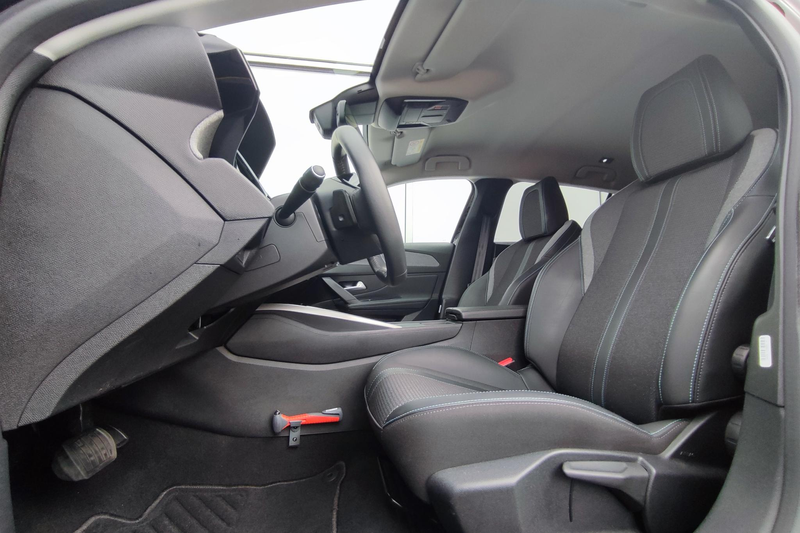 Peugeot 408 1.2 AUTOMAAT Hybrid 145 e-DCS6 Allure Navigatie | — photo 12