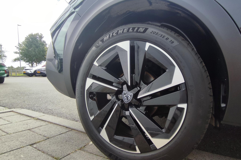 Peugeot 408 1.2 AUTOMAAT Hybrid 145 e-DCS6 Allure Navigatie | — photo 9