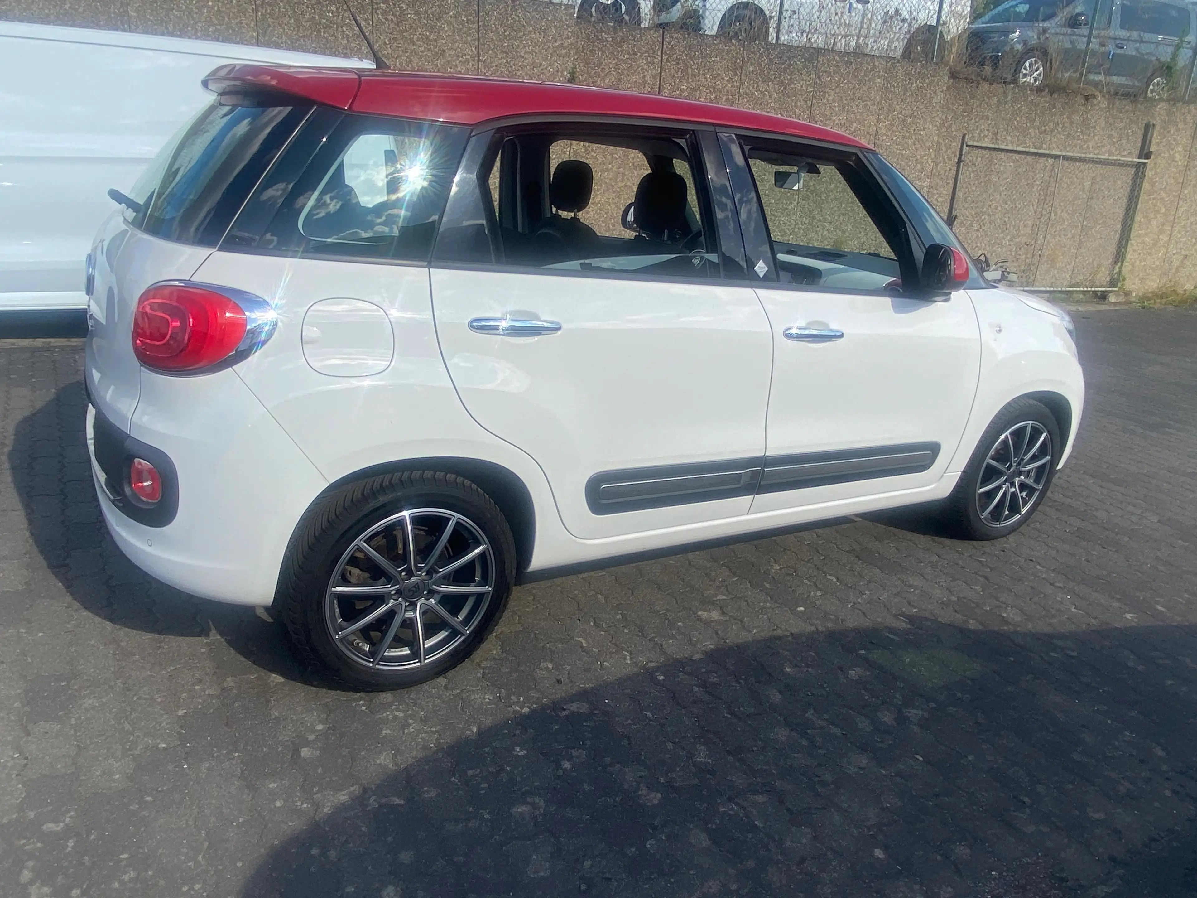 Fiat 500L 500L 1.4 T-Jet 16V Urban — photo 7
