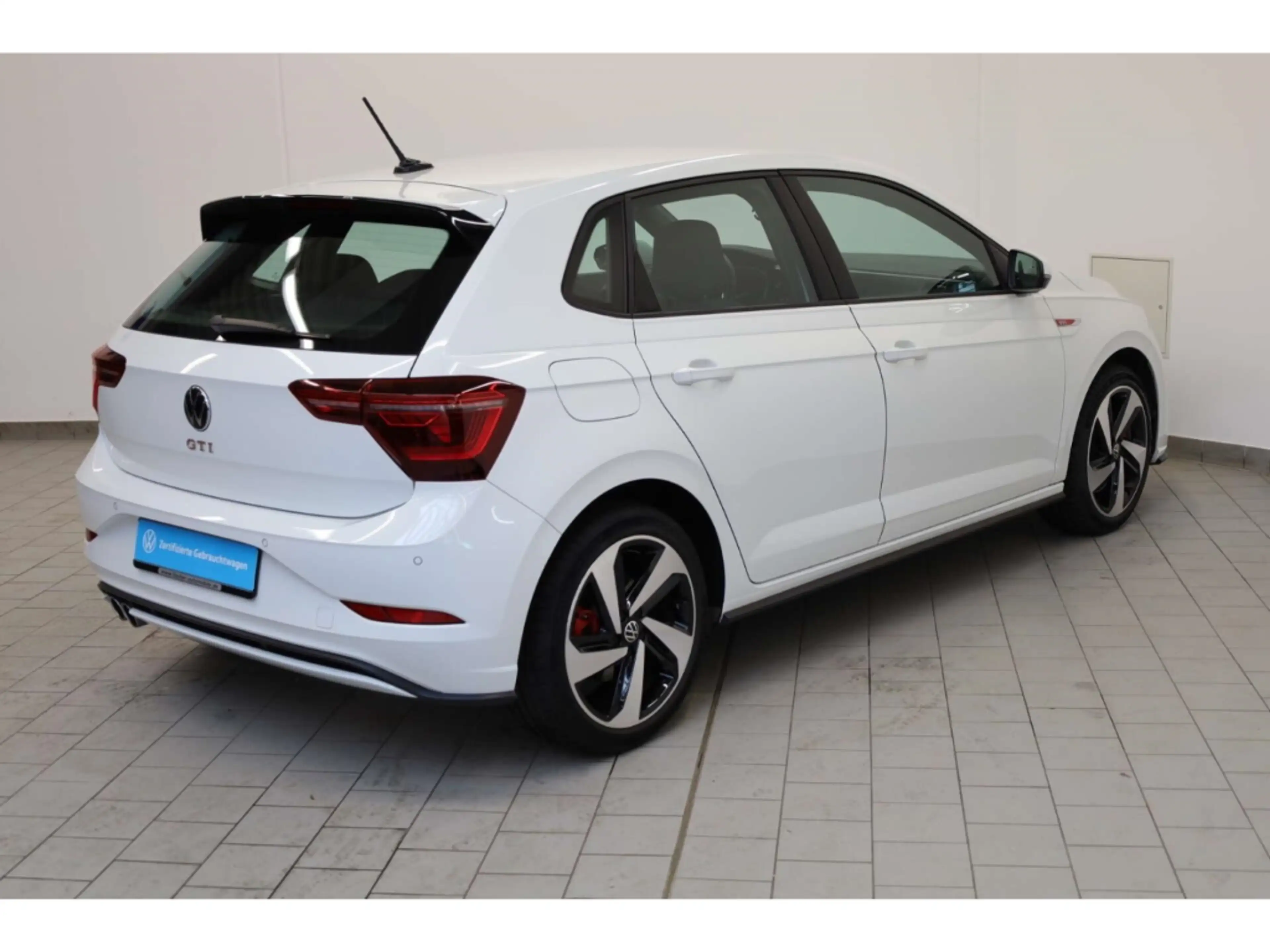 Volkswagen Polo GTI 2.0 TSI — photo 4