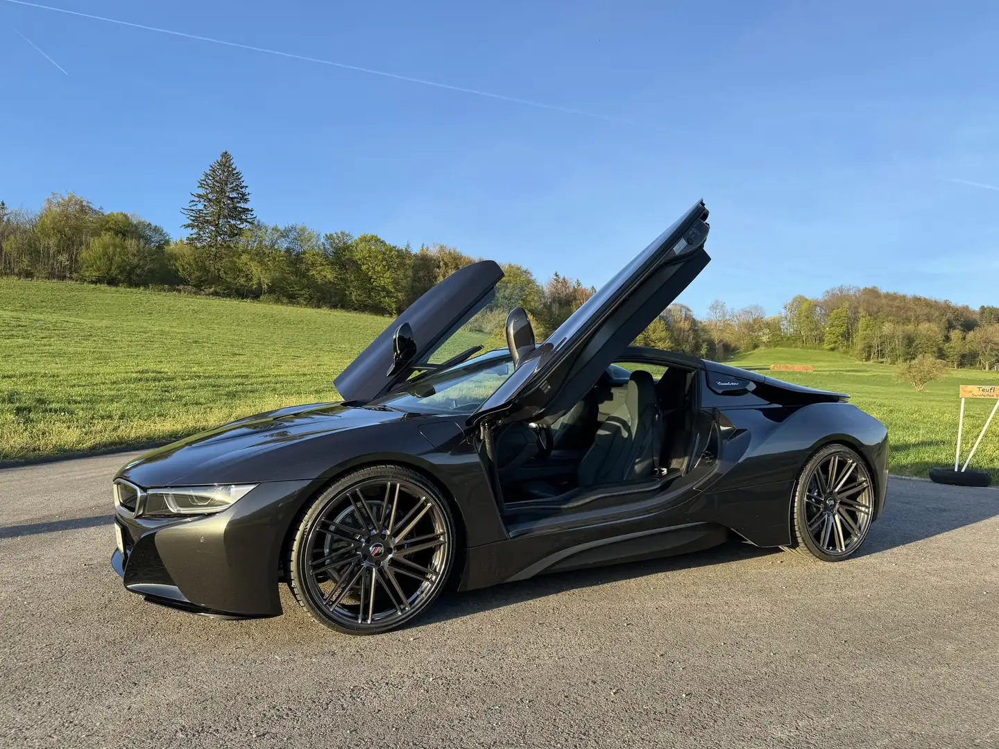 BMW i8 Roadster - 2