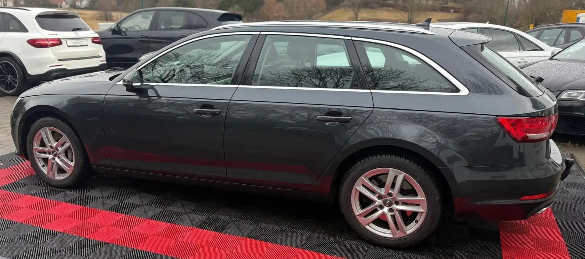 Audi A4 AVANT 45 TDI QUATTRO*TEMPOMAT* Gris - 2