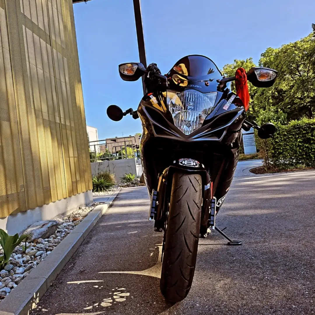 Suzuki GSX-R 600 L1 2011 Чёрный - 2