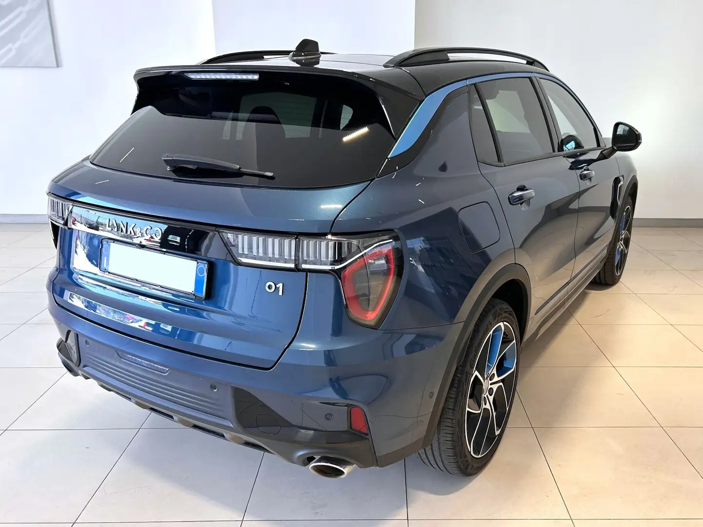 Lynk & Co 01 PHEV 1.5 Plug-In Hybrid Blu/Azzurro - 2