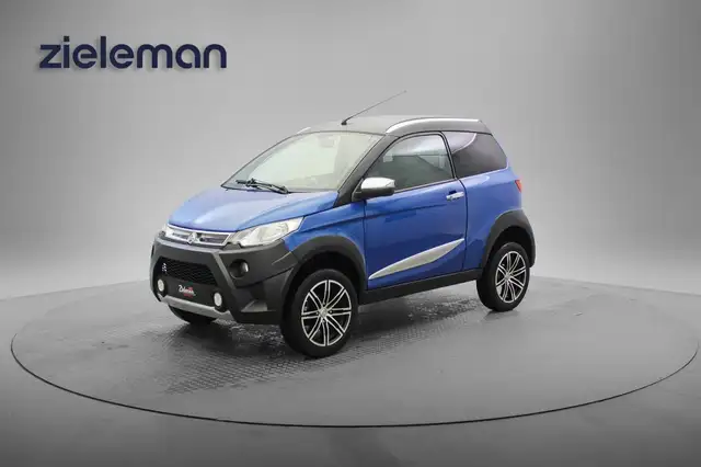 Aixam Crossover view 13