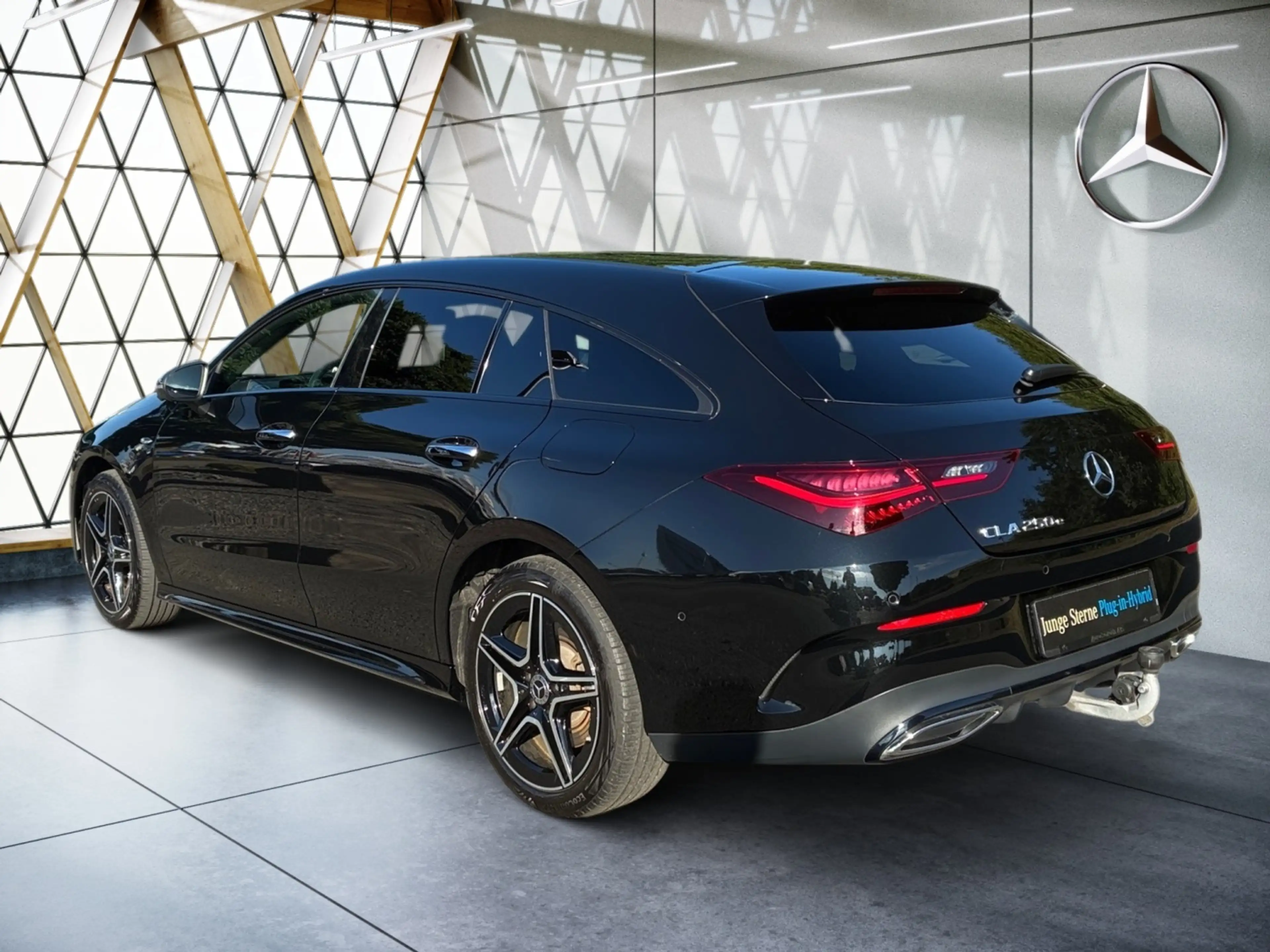 Mercedes-Benz CLA 250 e Shooting Brake AMG+MBUX+Night+Ambiente — photo 12