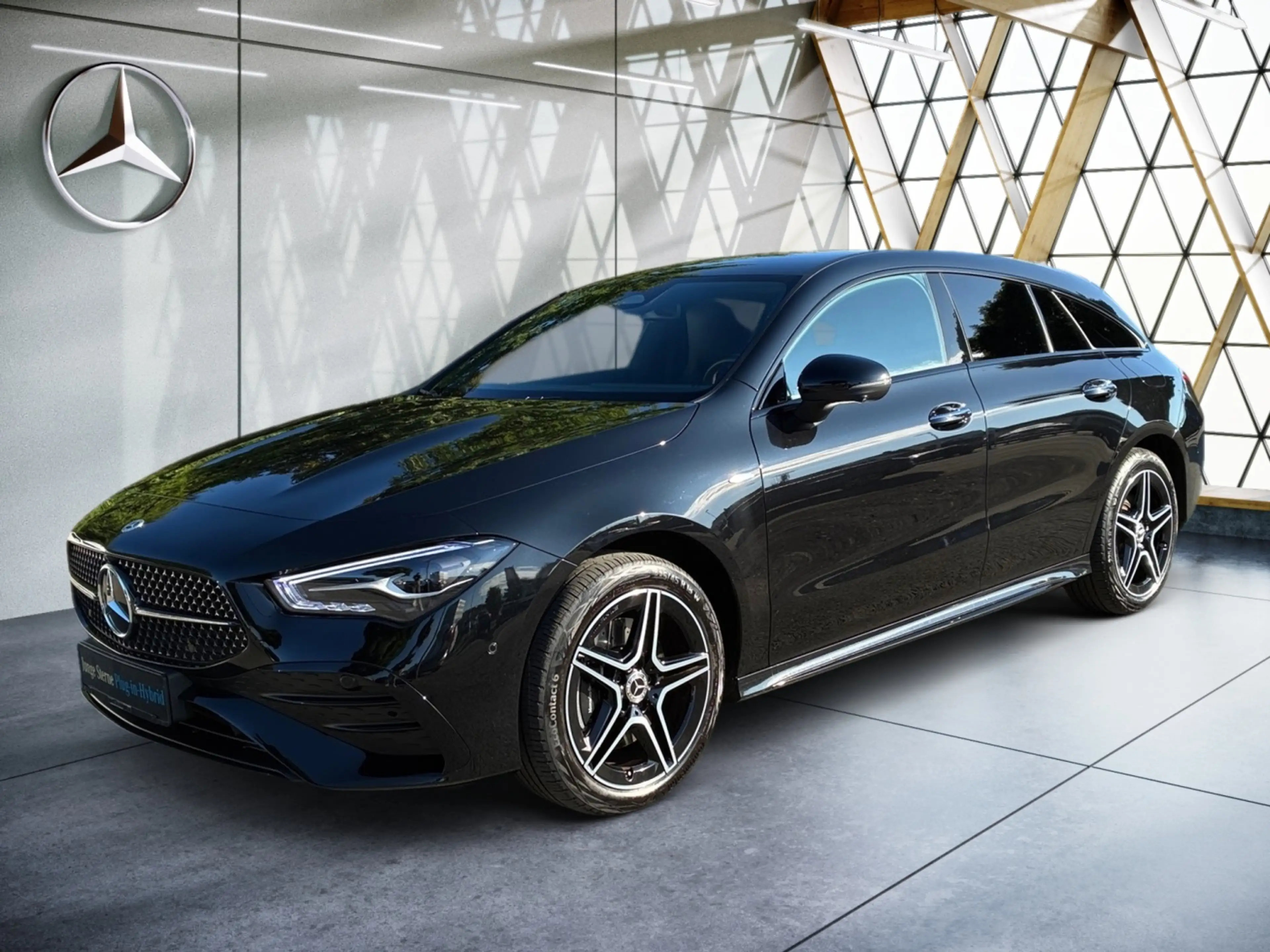 Mercedes-Benz CLA 250 e Shooting Brake AMG+MBUX+Night+Ambiente — photo 3