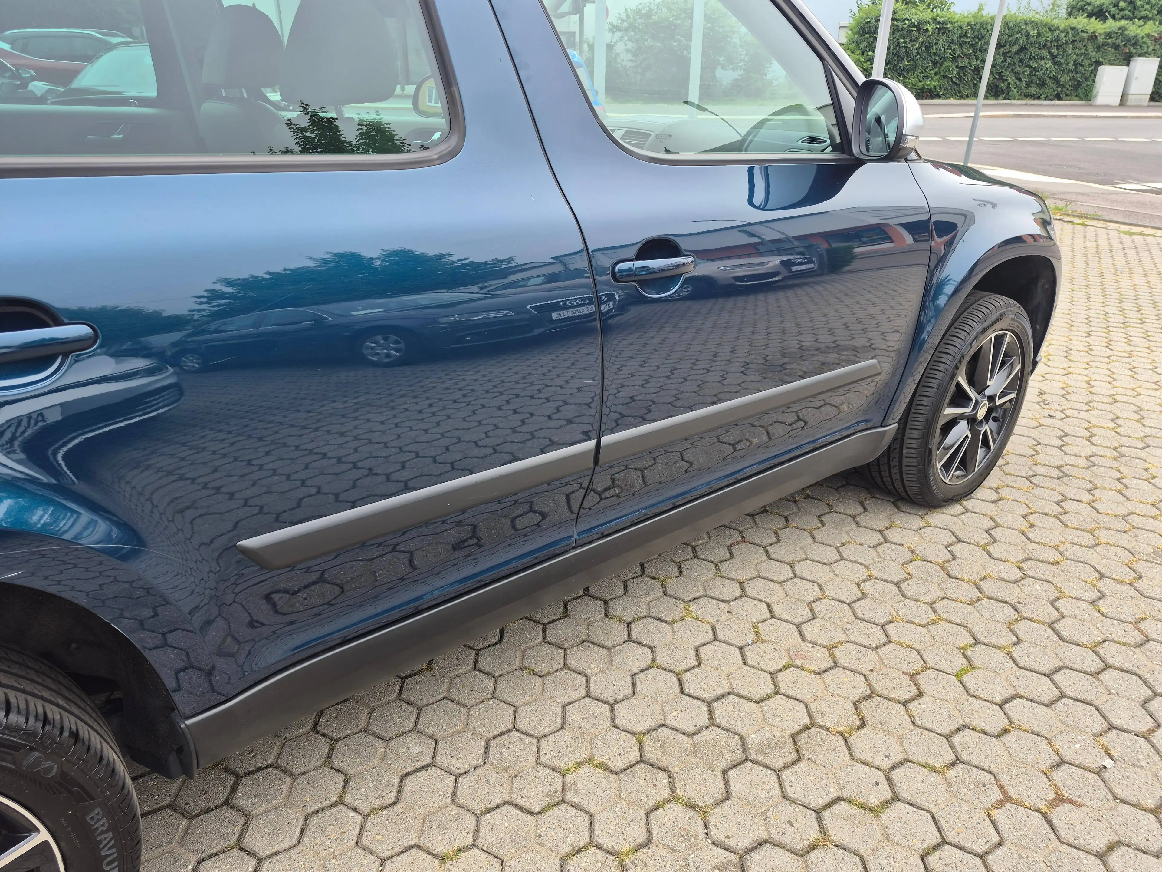 Skoda Yeti 2.0 TDI Elegance  4x4 — photo 15