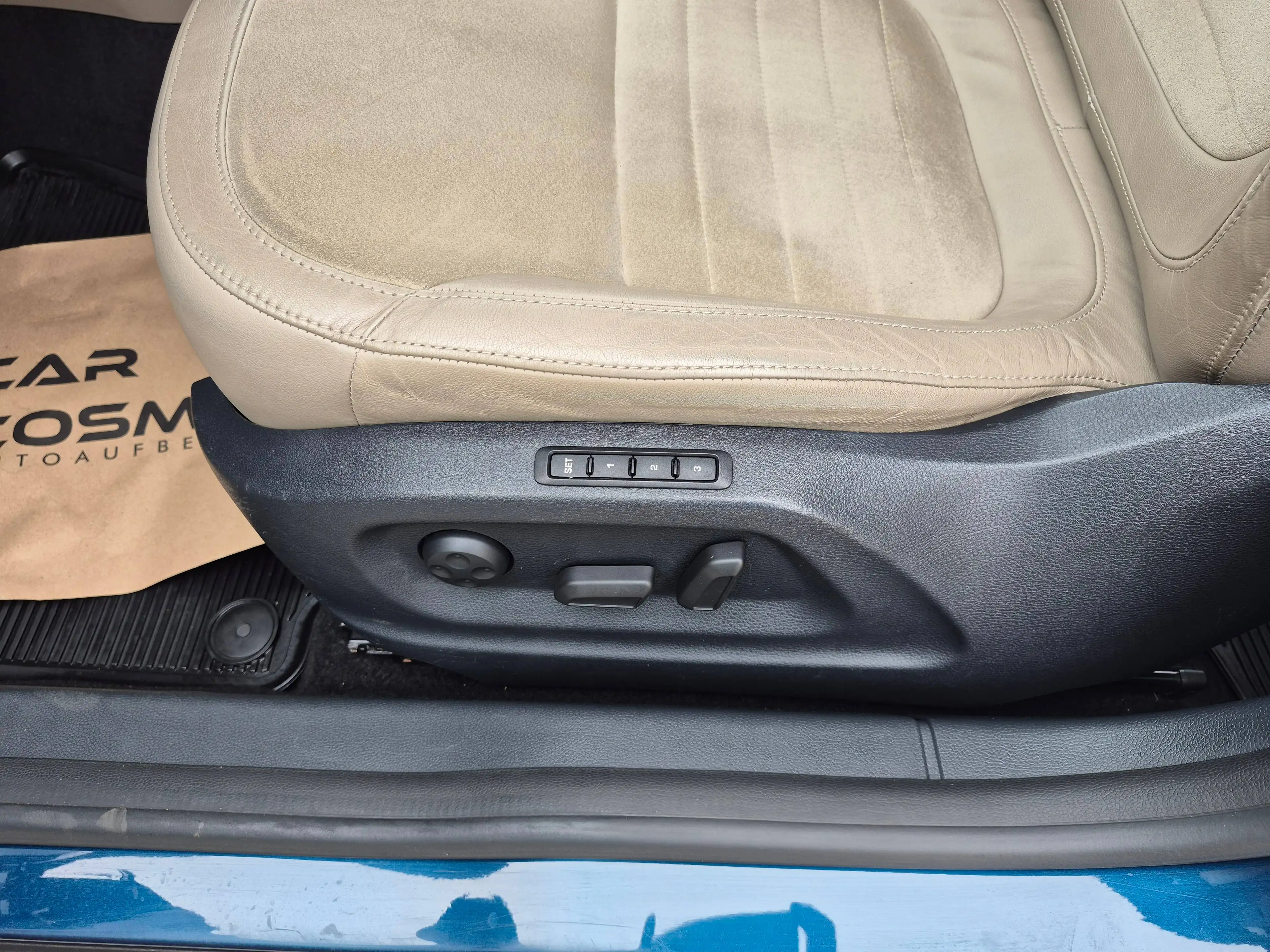 Skoda Yeti 2.0 TDI Elegance  4x4 — photo 10