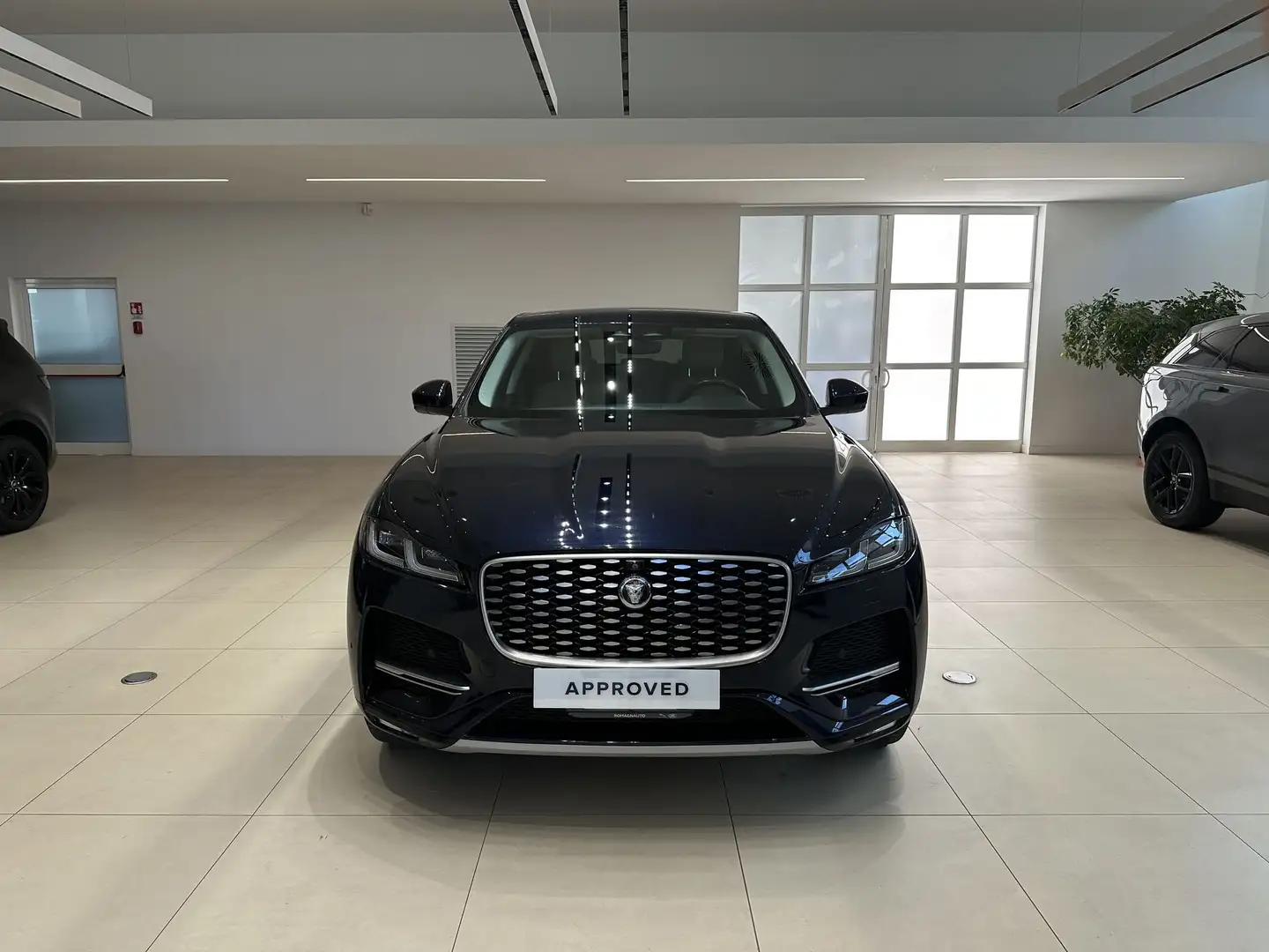 Jaguar F-Pace F-Pace 2.0 D 204 CV AWD aut. S Blu/Azzurro - 2
