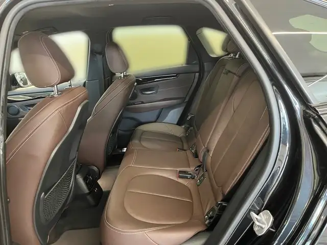 BMW 2 Series view 7