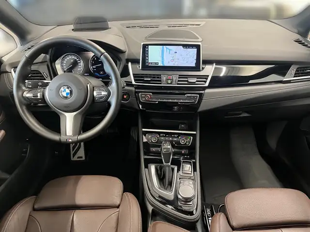 BMW 2 Series view 9